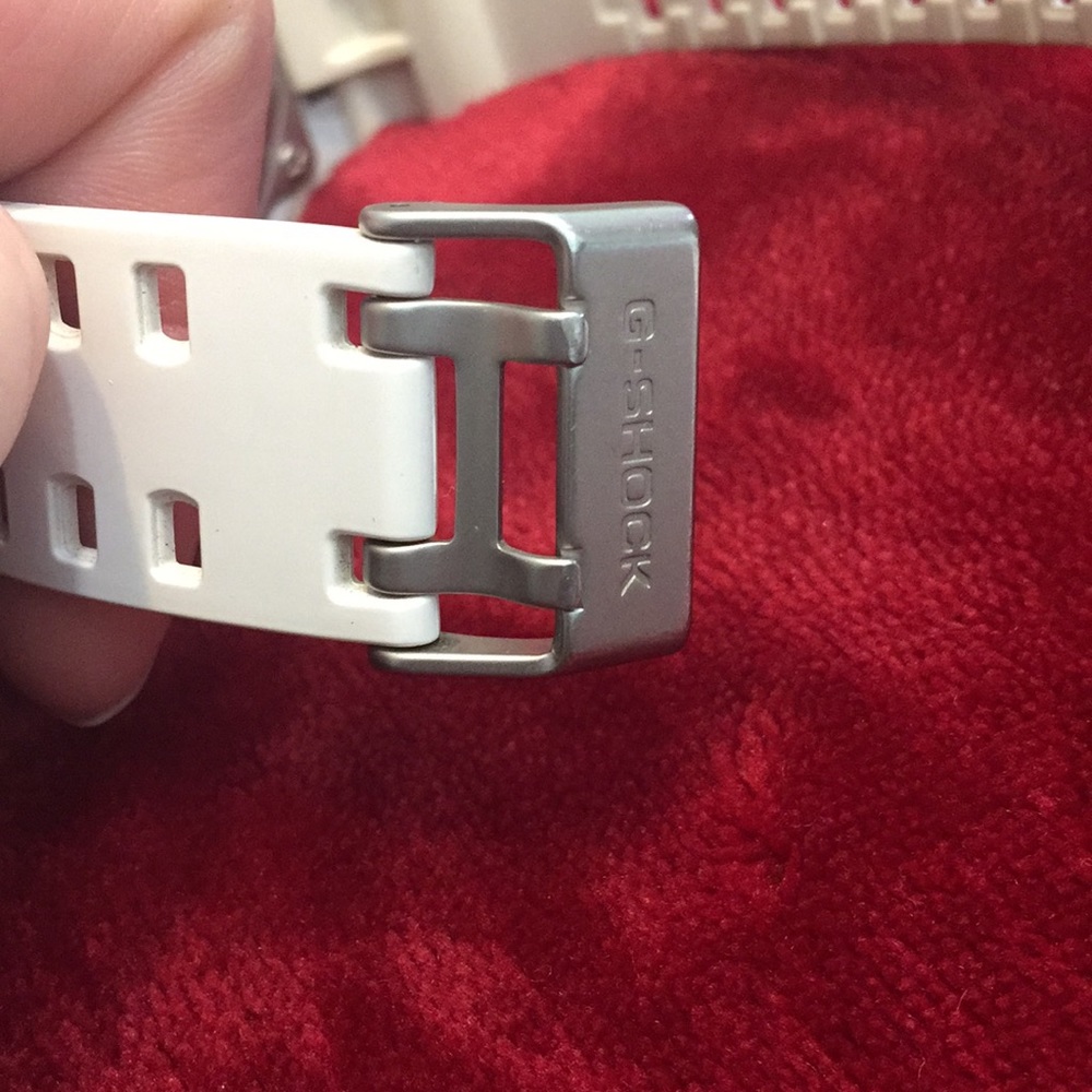 G-Shock Watch - Picture 4 of 5